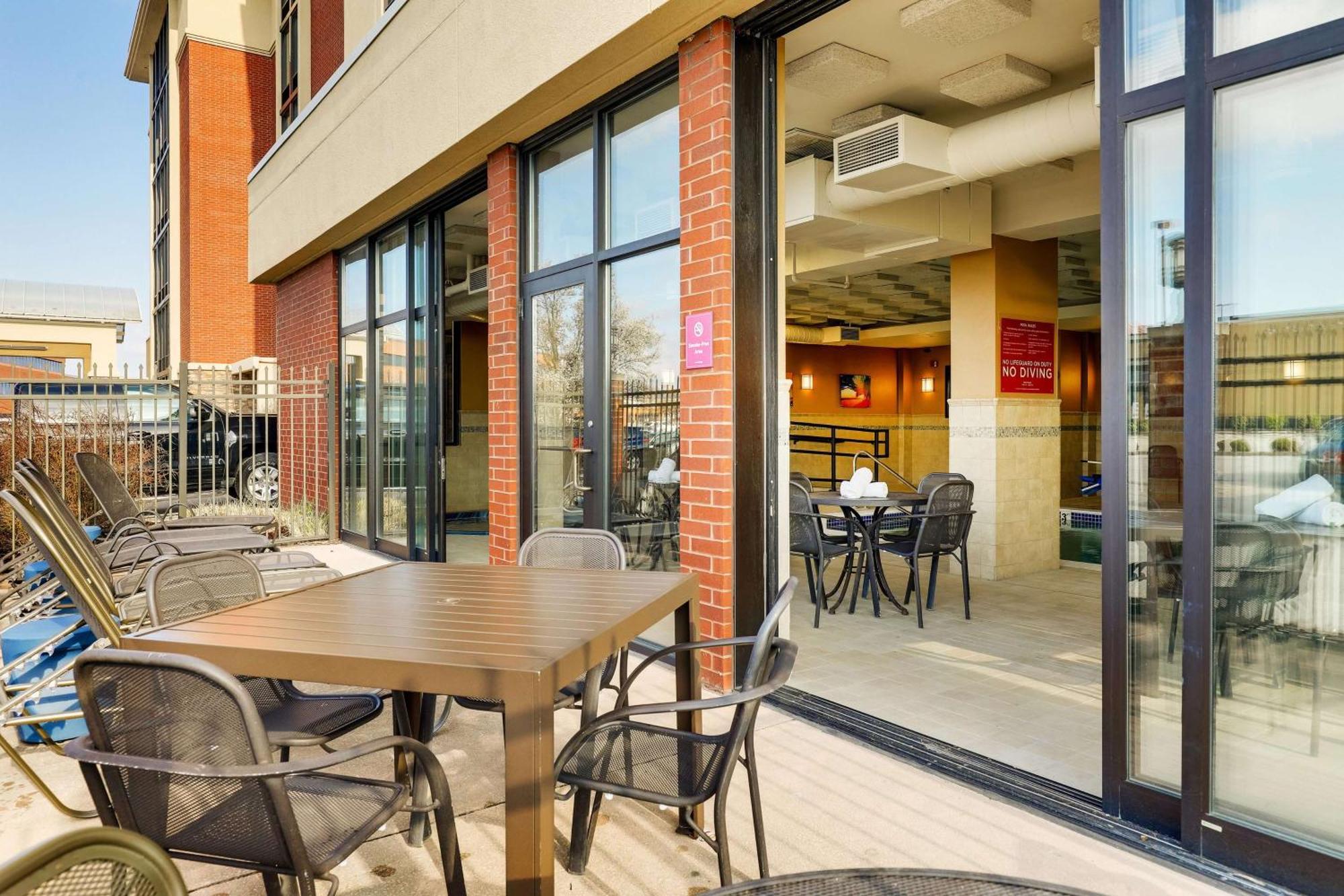 Drury Inn & Suites St. Louis St. Peters Saint Peters Εξωτερικό φωτογραφία